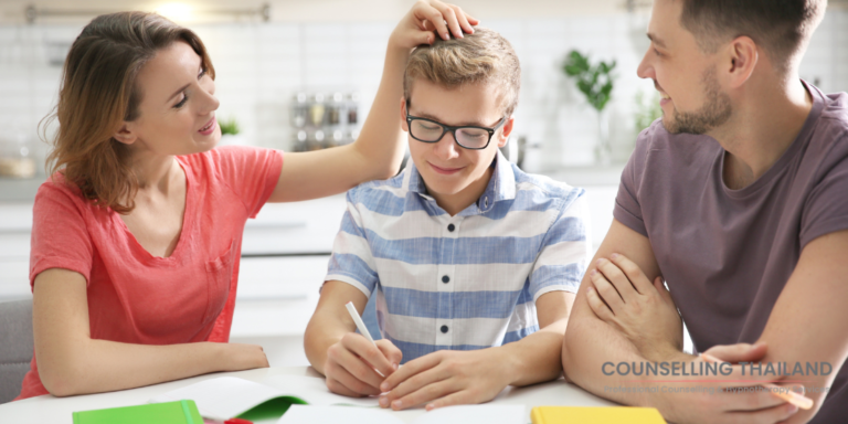 co-parenting parents with a happy child